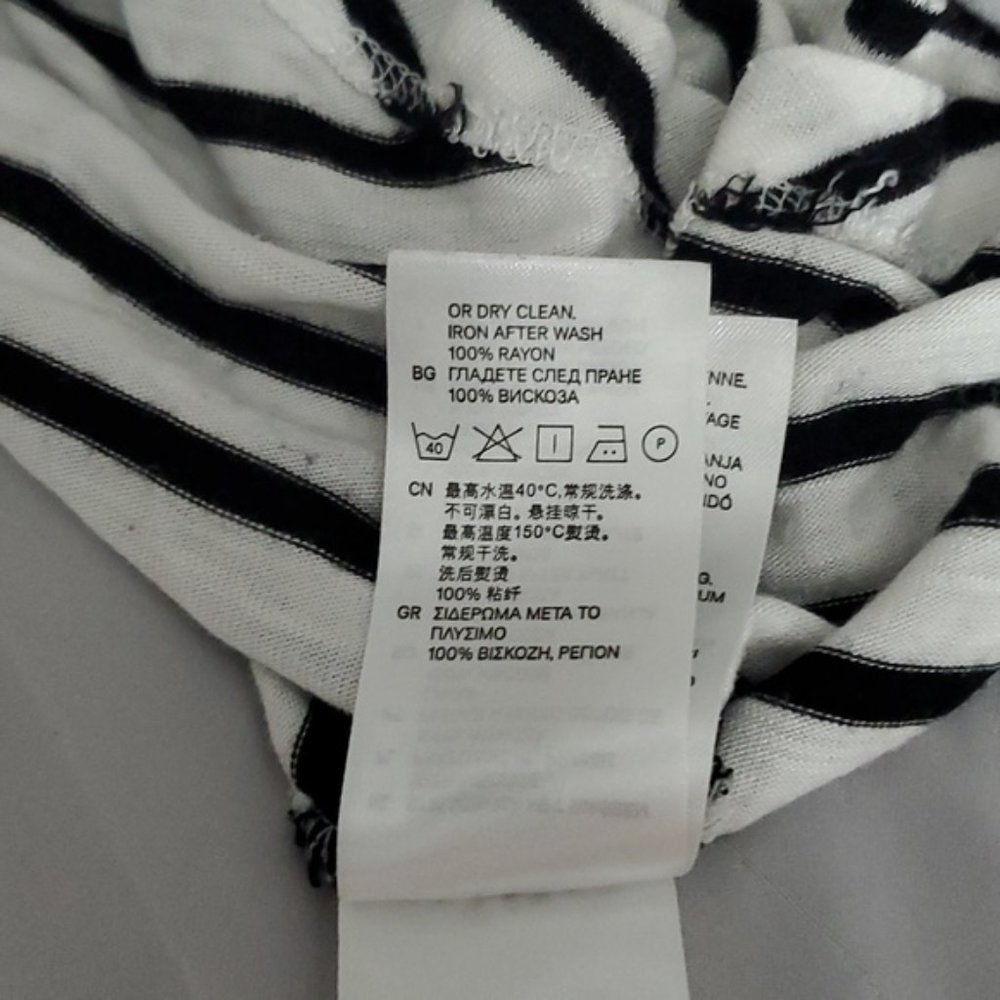 H&M Basic Asymmetrical Striped Rounded Tank- XS - Picture 5 of 5